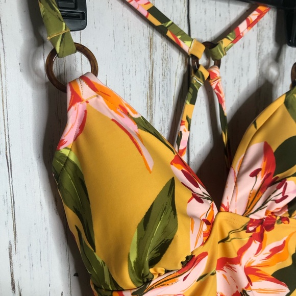 Kona Sol - Swimsuit - Picture 4 of 7